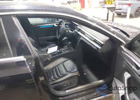 2021 Volkswagen Arteon 2.0T Sel R-Line z USA, uszkodzony, nr VIN WVWSR7AN3ME011939